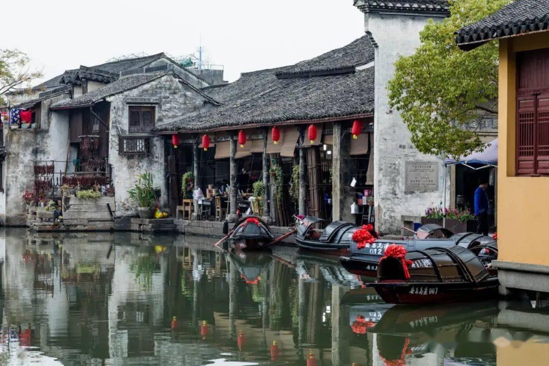 逃离整洁的杂物间